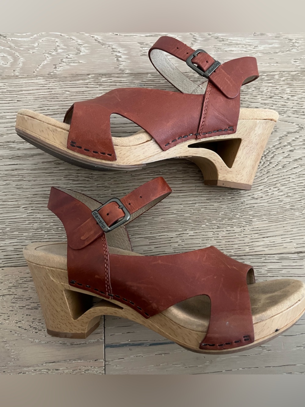 Dansko Red Brown Leather Clog Sandals